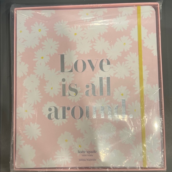 Kate Spade Wedding Planner- Love is All Around NEW Unopened - Picture 5 of 6